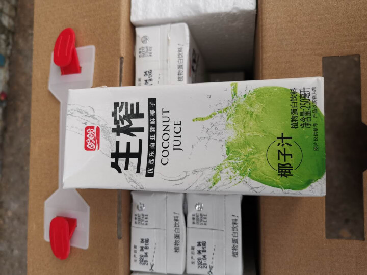 盼盼 椰子汁 植物蛋白饮料 椰奶椰子水 250ml*12瓶 整箱 礼盒装 250ml*12瓶 国潮礼盒装怎么样，好用吗，口碑，心得，评价，试用报告,第4张