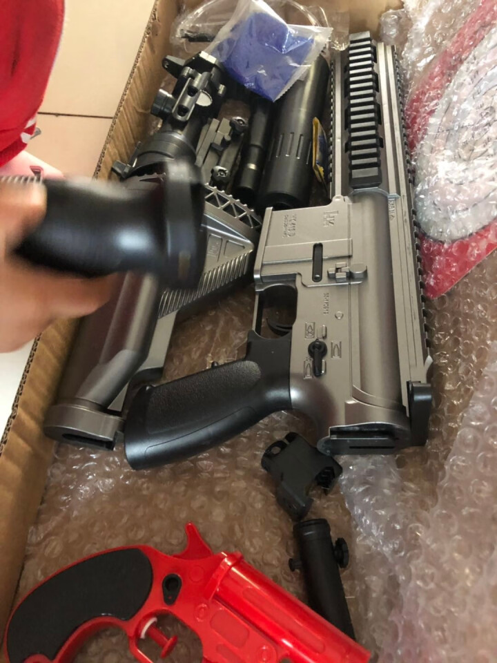 M416儿童玩具枪AUG可发射水弹枪男孩生日礼物QBZ95式突击步抢AWM手动下供弹玩具枪 m416银色手动版怎么样，好用吗，口碑，心得，评价，试用报告,第3张