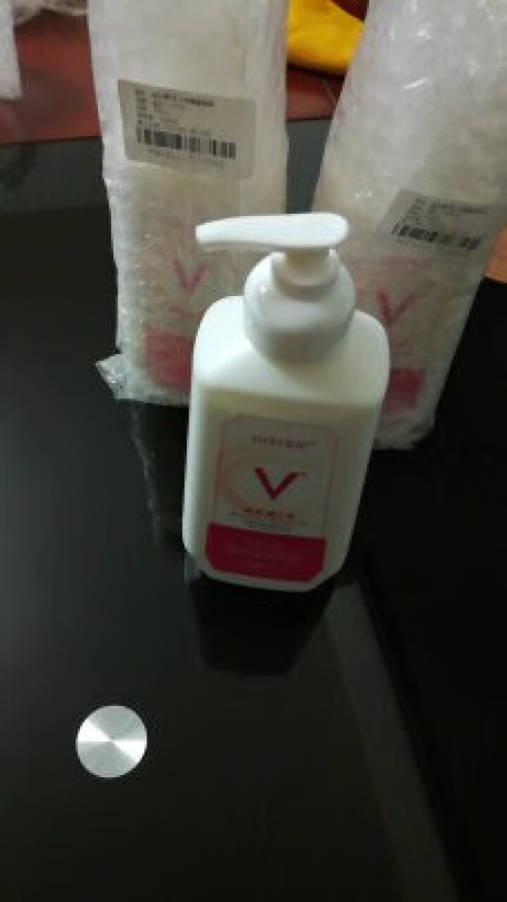 宜妃 锁水保湿维生素VE乳膏按压型380ml/瓶 甘油滋润肤乳液浴后凡士林身体乳男女适用 维生素E乳380ml怎么样，好用吗，口碑，心得，评价，试用报告,第3张