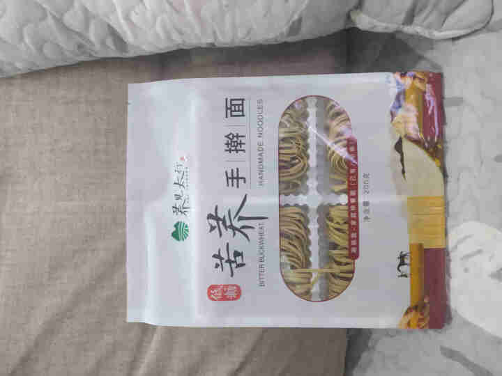 新马 手擀面 苦荞挂面200g*6袋 礼盒面条 低糖健康营养 方便食品 2件9折正常发货怎么样，好用吗，口碑，心得，评价，试用报告,第4张