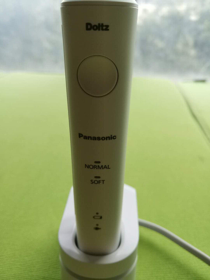 松下（Panasonic）电动牙刷 磁悬浮声波振动 智能压力感应 2种替换刷头 EW,第4张