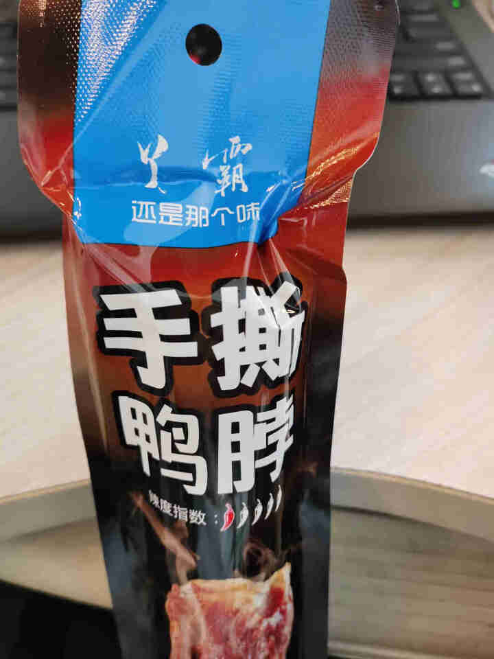 丫霸 手撕鸭脖 休闲零食小吃 下酒菜 一整根20cm鸭脖 真空包装 53g 特色烧烤味53g怎么样，好用吗，口碑，心得，评价，试用报告,第2张