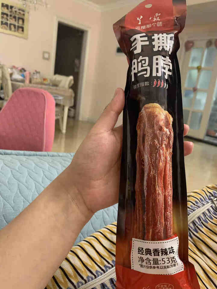 丫霸 手撕鸭脖 休闲零食小吃 下酒菜 一整根20cm鸭脖 真空包装 53g 经典香辣味53g怎么样，好用吗，口碑，心得，评价，试用报告,第2张