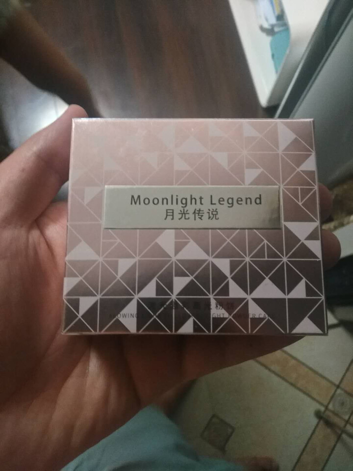 月光传说Moonlight Legend流光溢彩高光粉饼 钻石高光修容提亮肤色 隐形毛孔 土豆泥高光怎么样，好用吗，口碑，心得，评价，试用报告,第4张