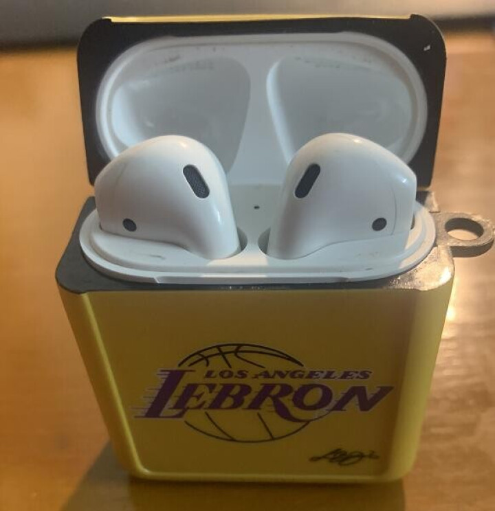 掌之友 Airpods保护套airpods2/1代苹果无线蓝牙耳机壳漫威复联硅胶防摔 湖人詹姆斯球衣【带挂绳+防丢绳】怎么样，好用吗，口碑，心得，评价，试用报告,第3张