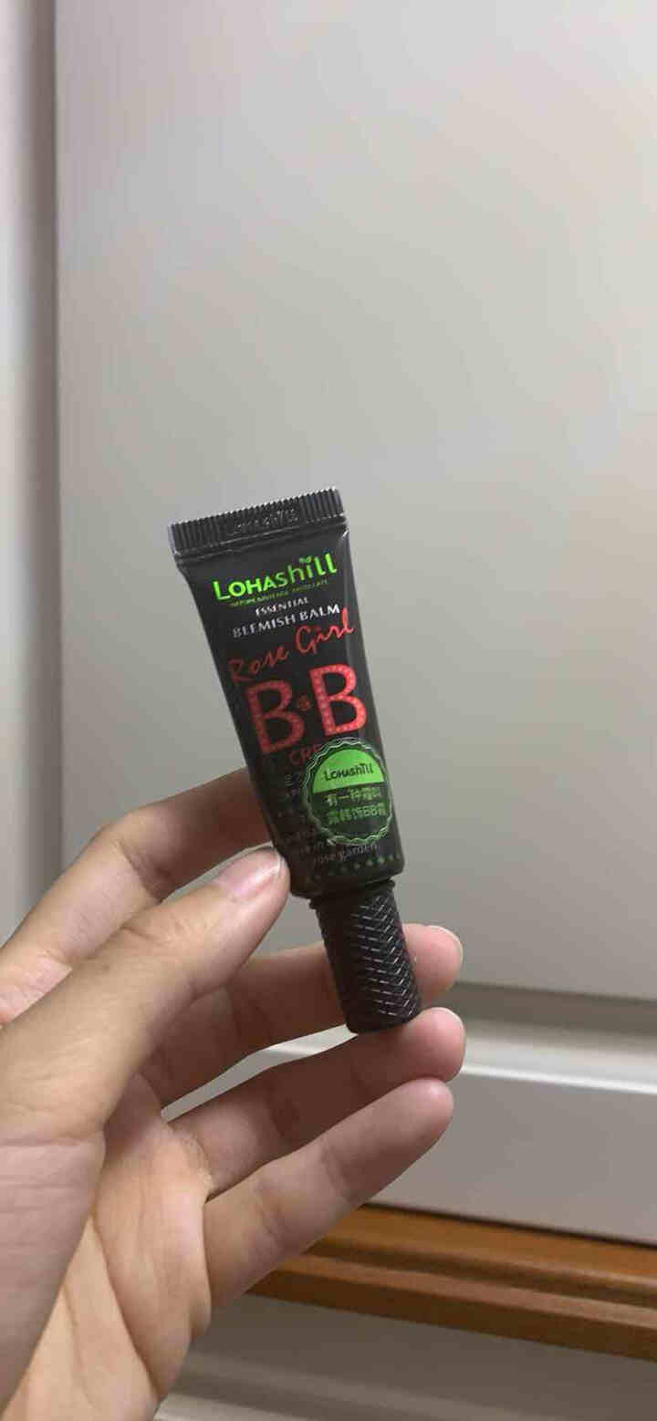 Lohashill/露韩饰BB霜小样10ML 修护遮瑕保湿粉底液 隔离亮颜迷你装 随机一款样式10ML怎么样，好用吗，口碑，心得，评价，试用报告,第3张