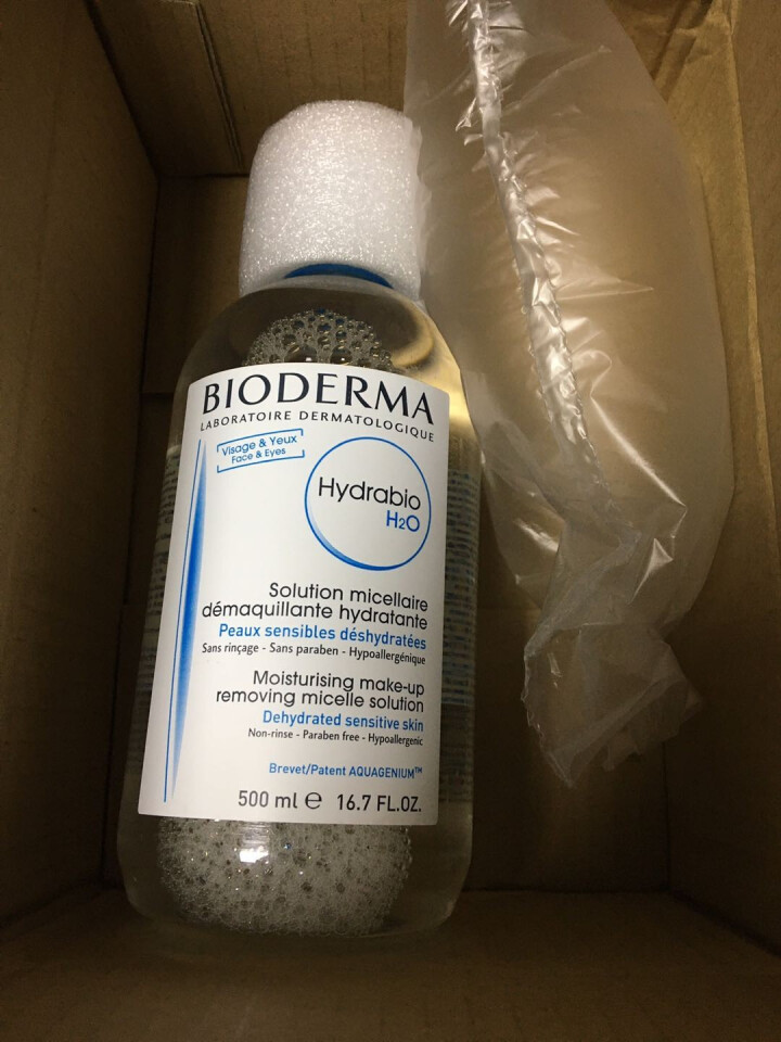 法国贝德玛（BIODERMA）润妍水润保湿洁肤液500ml （卸妆水 深层清洁 蓝水 补水焕肤 干皮 眼唇 原装进口）怎么样，好用吗，口碑，心得，评价，试用报告,第2张