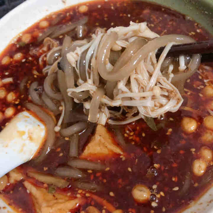 一碗好面 酸辣粉 重庆红薯 粉丝 麻辣 粗粉条 速食 肉末 拌粉 肉酱酸辣粉1盒*375g怎么样，好用吗，口碑，心得，评价，试用报告,第2张