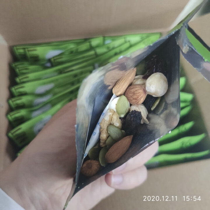 【满300减 210】每日坚果750g/盒休闲零食干果礼盒核桃腰果巴旦木榛子家庭款25g*30包怎么样，好用吗，口碑，心得，评价，试用报告,第5张