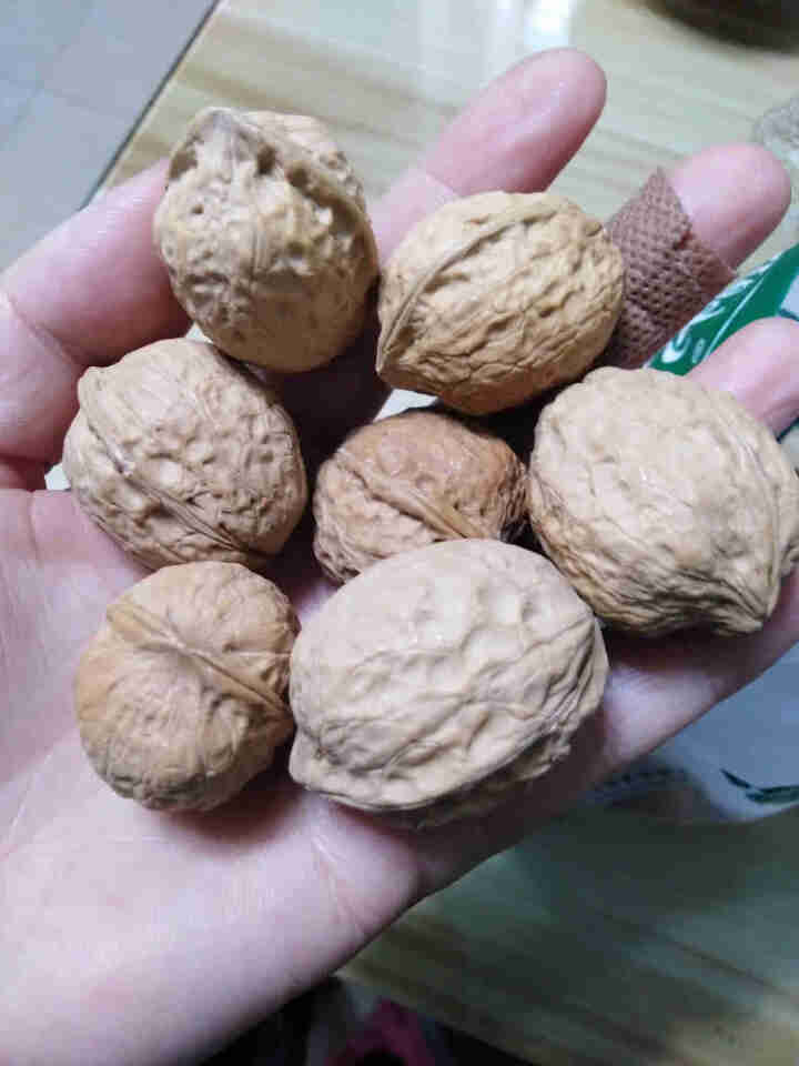 云南薄皮核桃500g*3袋老树核桃坚果 核桃仁手剥纸皮核桃 孕妇干果休闲零食原味生核桃2020新货 500g*1袋（一捏就碎）怎么样，好用吗，口碑，心得，评价，,第3张