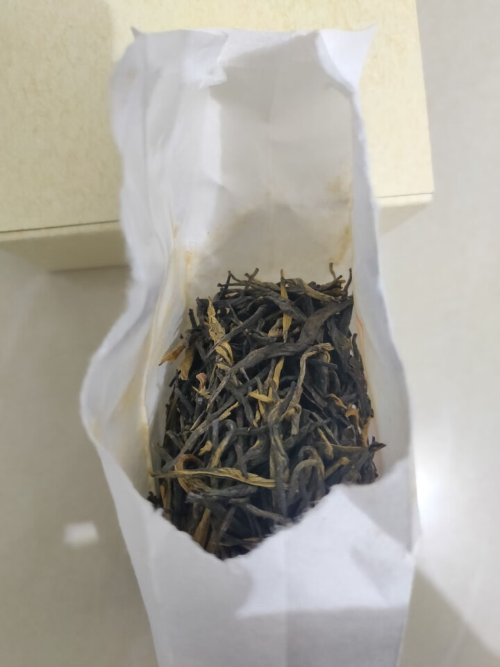 茶贤圣 云南滇红茶散茶袋装特级野生滇红古树红茶茶叶经典松针凤庆工夫红茶昌宁红茶 特级松针样茶50克怎么样，好用吗，口碑，心得，评价，试用报告,第3张