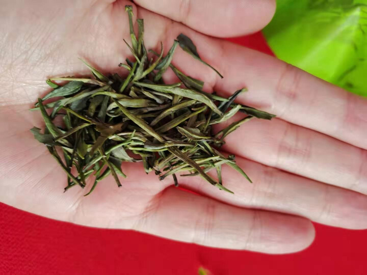 【250克大份量+杯】雀舌绿茶 2020新茶春茶茶叶明前贵州雀舌茶毛尖翠芽散装袋装 250g/袋怎么样，好用吗，口碑，心得，评价，试用报告,第3张