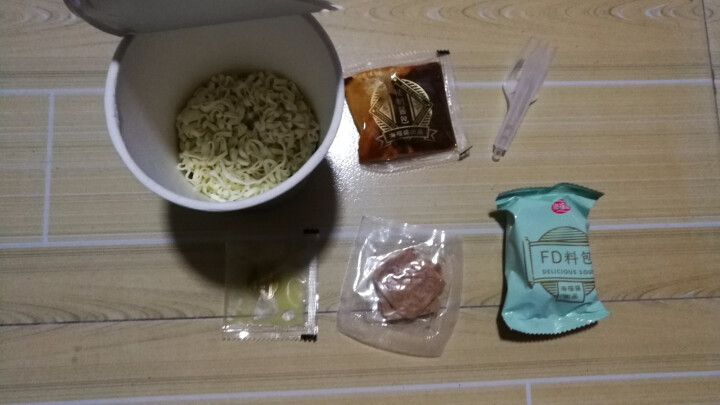 海福盛 方便面  藤椒豚骨拉面面 冻干面  速食泡面 非油炸 杯面6杯装怎么样，好用吗，口碑，心得，评价，试用报告,第3张