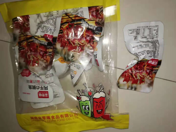 亲零嘴 休闲零食小吃熟食品风干鱿鱼丝香辣烧烤味辣条湖南特产 做梦都想红,第2张