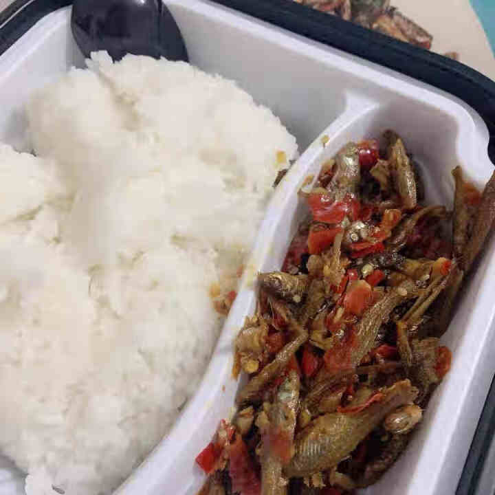 一点馋 自热米饭湖南味道香辣速食食品方便米饭煲仔饭自热懒人户外自加热大分量盒饭快餐饭 小炒柴火鱼(340g)怎么样，好用吗，口碑，心得，评价，试用报告,第3张