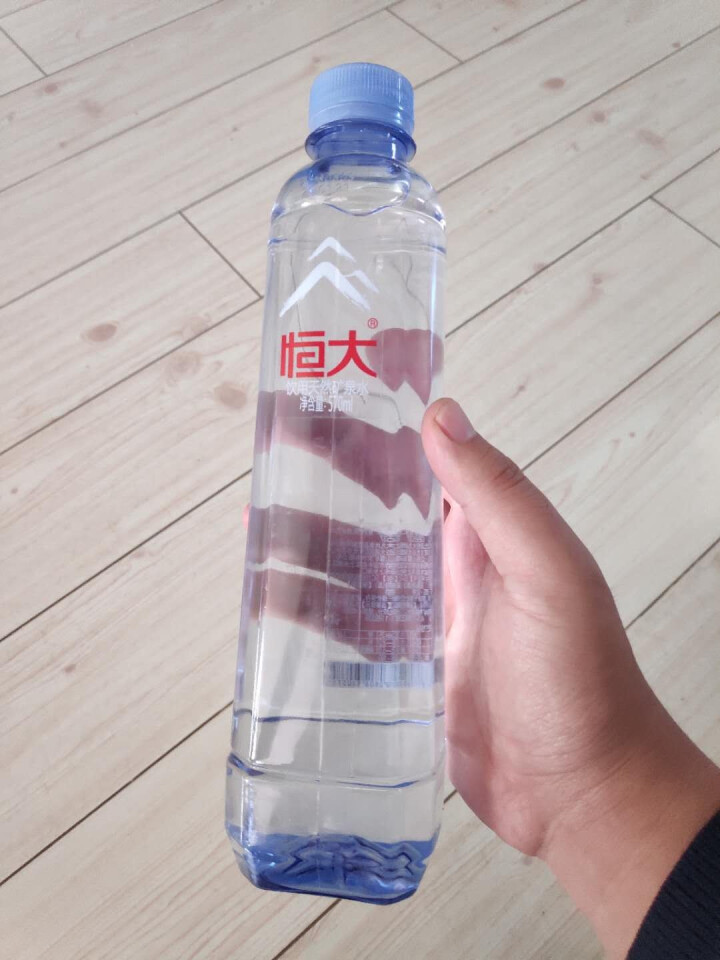 恒大 天然矿泉水 饮用水 瓶装水 非纯净水商务用水 570ml*1瓶（样品不售卖）怎么样，好用吗，口碑，心得，评价，试用报告,第2张