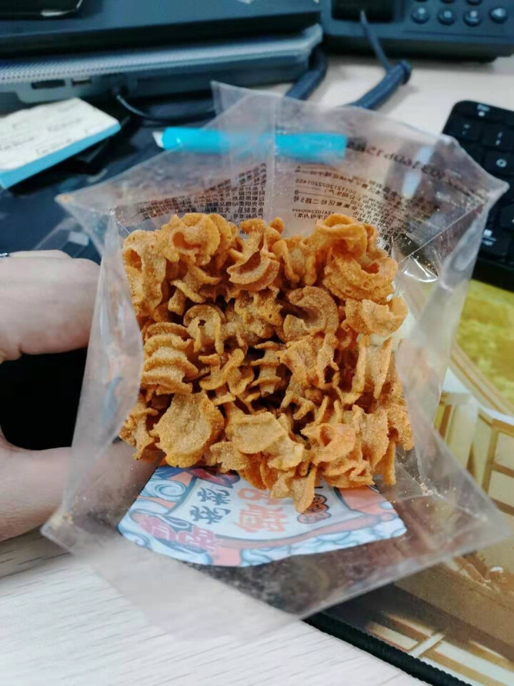 辈儿香箱装蟹味卷鱿鱼卷麻辣味烧烤味网红怀旧小吃宿舍零食酥脆好吃比萨卷膨化休闲零食 烧烤味300g怎么样，好用吗，口碑，心得，评价，试用报告,第3张