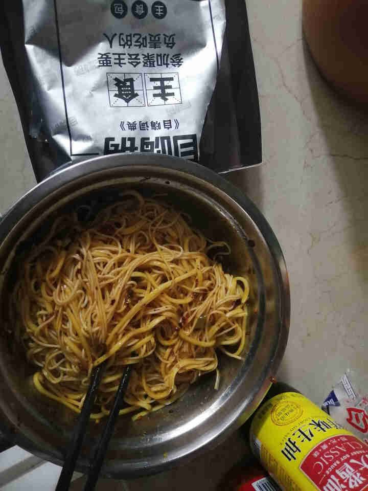 画面 牛肉酱拌面方便速食拉面干拌网红宿舍懒人非油炸方便面 香辣牛肉酱拌面怎么样，好用吗，口碑，心得，评价，试用报告,第4张