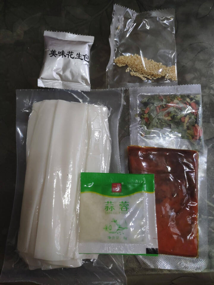 粉呆呆 麻辣流汁宽粉带料包 甘肃定西土豆宽粉 螺霸王酸辣螺蛳粉白家陈记马铃薯粉条 速食宽粉 粉呆呆流汁宽粉 271g*1袋怎么样，好用吗，口碑，心得，评价，试用,第3张