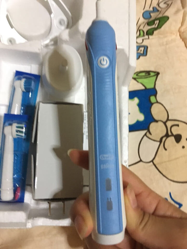 博朗 欧乐B（Oralb）P2000蓝 电动牙刷 3D声波震动成人充电式牙刷 清除牙渍 配EB17、EB50双刷头怎么样，好用吗，口碑，心得，评价，试用报告,第7张