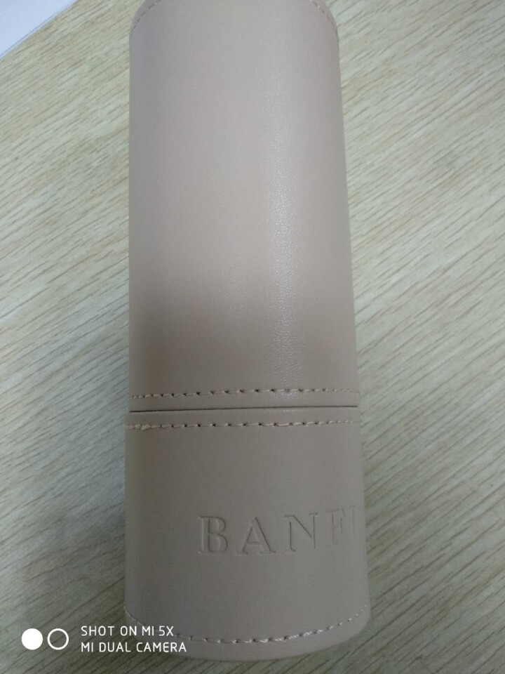 邦菲（BANFI）化妆刷套装眼影刷粉底刷唇膏刷腮红散粉刷眉刷口红刷洗脸刷睫毛刷遮瑕刷专业化妆工具全套 米白色7支+刷桶怎么样，好用吗，口碑，心得，评价，试用报告,第2张