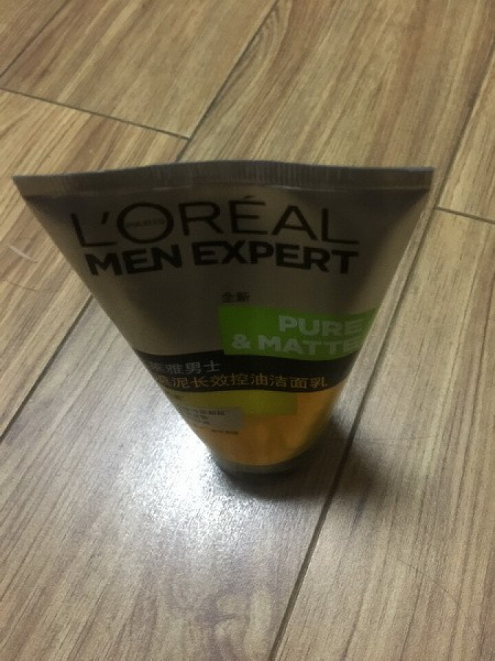 欧莱雅（LOREAL） 男士火山岩控油清痘洁面膏 洁面乳清洁毛孔抗黑头洗面奶净彻毛孔抗痘去痘 矿漠泥长效控油洁面乳100ml怎么样，好用吗，口碑，心得，评价，试,第2张