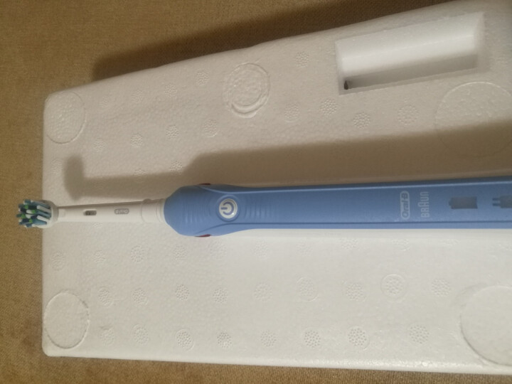 博朗 欧乐B（Oralb）P2000蓝 电动牙刷 3D声波震动成人充电式牙刷 清除牙渍 配EB17、EB50双刷头怎么样，好用吗，口碑，心得，评价，试用报告,第4张