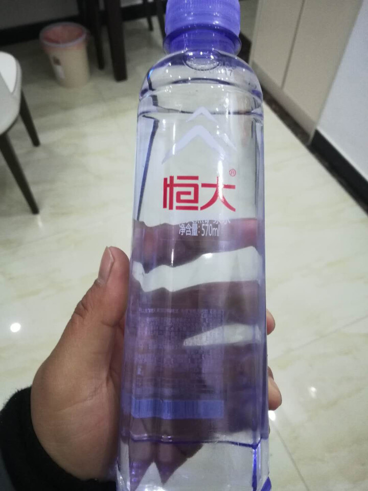 恒大 天然矿泉水 饮用水 瓶装水 非纯净水商务用水 570ml*1瓶（样品不售卖）怎么样，好用吗，口碑，心得，评价，试用报告,第2张