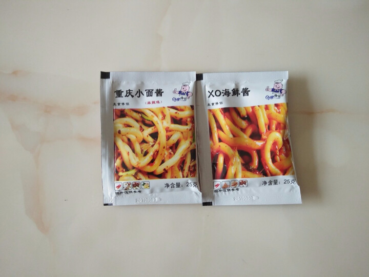 小肥拌饭25g*20袋XO海鲜酱重庆小面酱拌面酱料包小包装香辣麻辣味袋装 25g重庆小面+XO海鲜酱各一袋怎么样，好用吗，口碑，心得，评价，试用报告,第2张