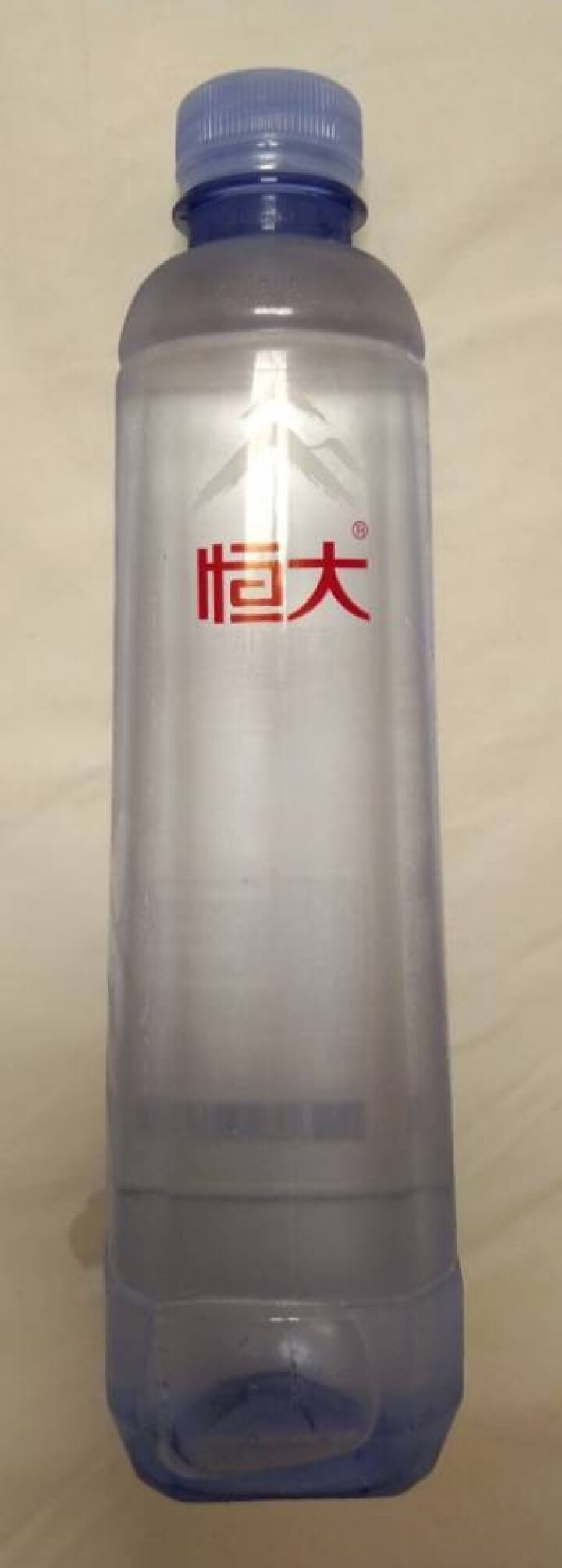 恒大 天然矿泉水 饮用水 瓶装水 非纯净水商务用水 570ml*1瓶（样品不售卖）怎么样，好用吗，口碑，心得，评价，试用报告,第2张