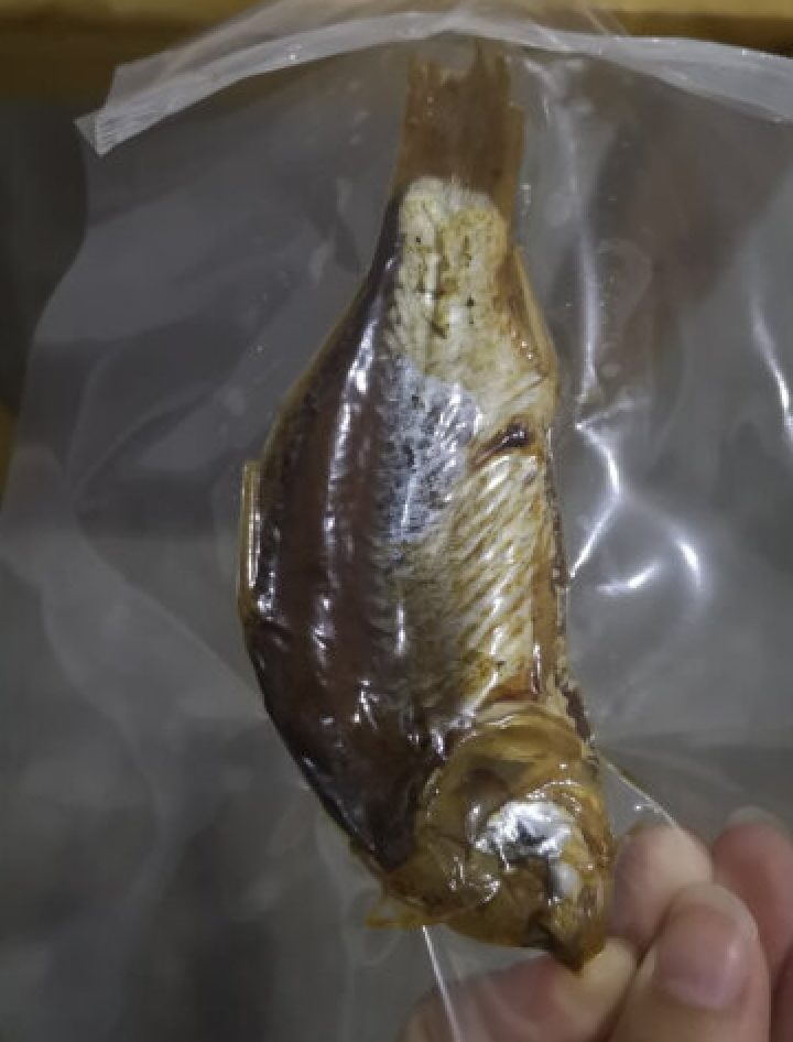 湖北特产酱板鱼香辣熟食酱板小鲫鱼包邮 2条怎么样，好用吗，口碑，心得，评价，试用报告,第4张