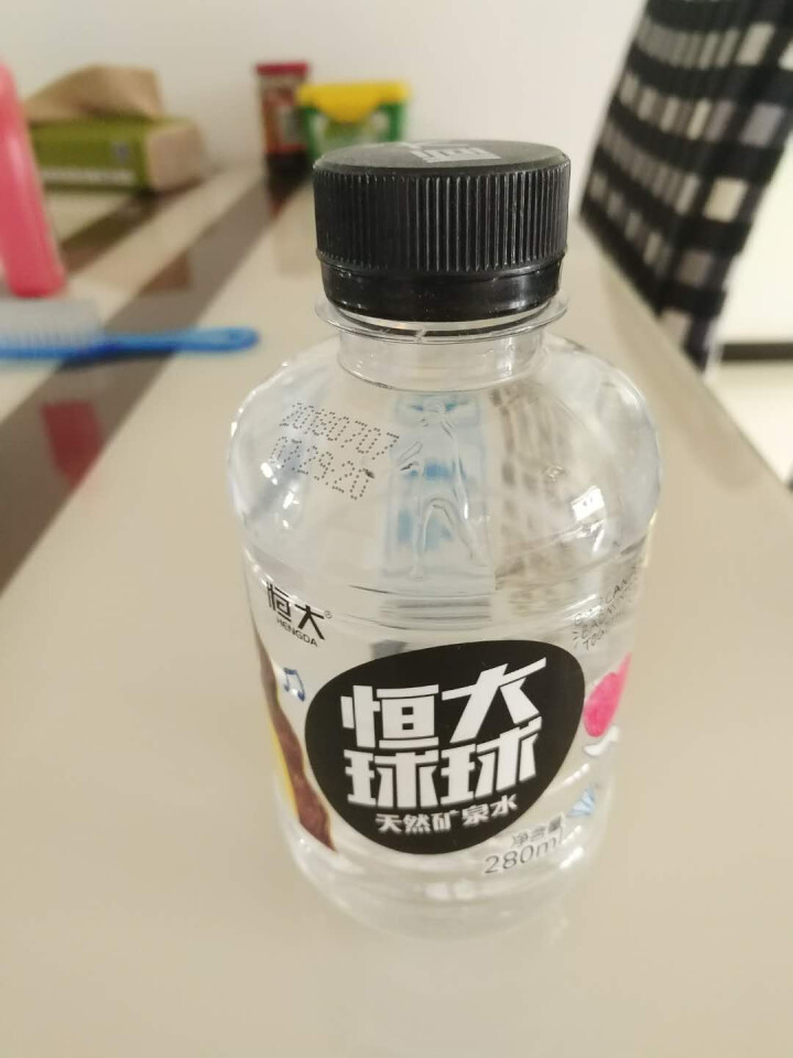 恒大 球球天然矿泉水小瓶 饮用水 瓶装水 情侣水 280ml*1瓶怎么样，好用吗，口碑，心得，评价，试用报告,第3张