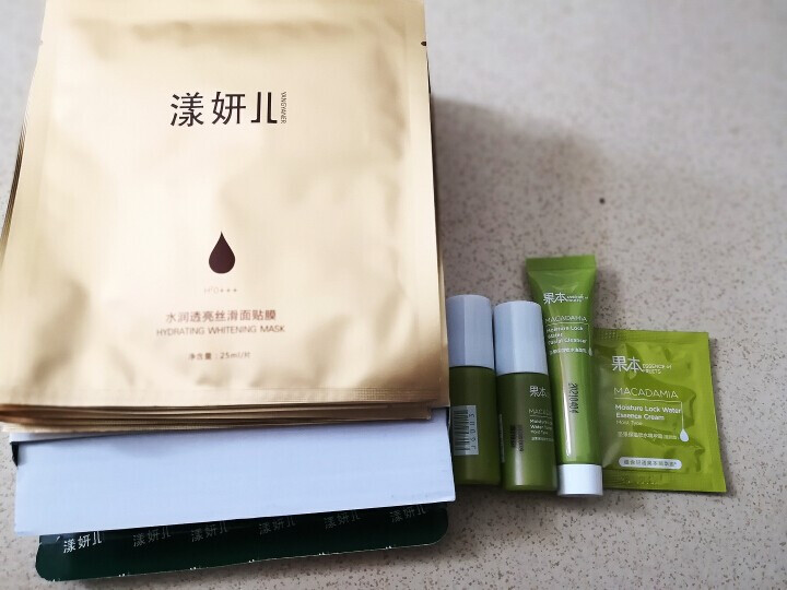 【支持货到付款】漾妍儿 水凝透亮丝滑面膜贴25ml 补水保湿 滋润提亮肤色 升级装7片周护理怎么样，好用吗，口碑，心得，评价，试用报告,第4张