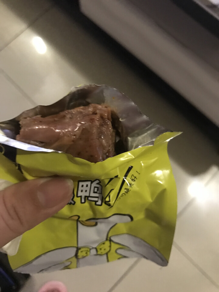 【京东自有品牌】八享时 嘬鸭 卤鸭脖子200g 麻辣味 肉干肉脯 零食特产 卤味小吃怎么样，好用吗，口碑，心得，评价，试用报告,第4张