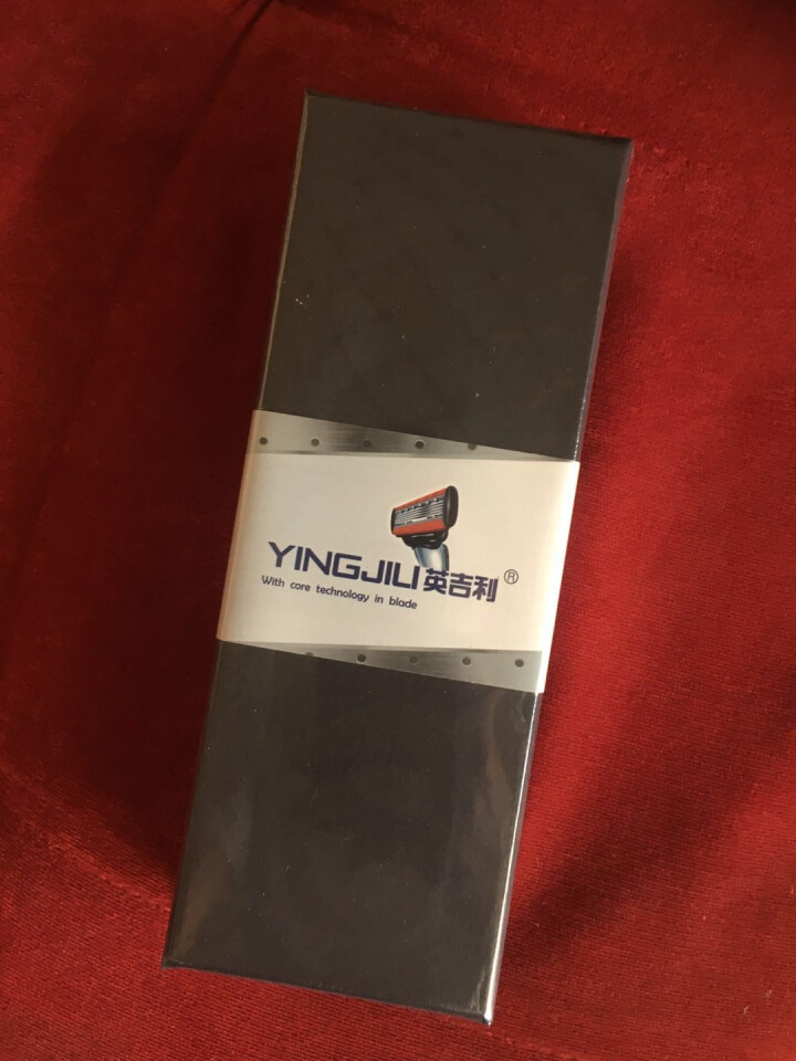 英吉利（yingjili） 手动刮胡刀 剃须刀手动 3层 易排须防刮伤 男剃胡刀头 三层剃须刀1金属柄4刀头礼盒装送须泡+刀盒怎么样，好用吗，口碑，心得，评价，,第2张