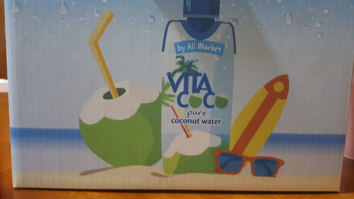 唯他可可（Vita Coco）天然椰子水进口NFC果汁饮料330ml*4瓶怎么样，好用吗，口碑，心得，评价，试用报告,第3张