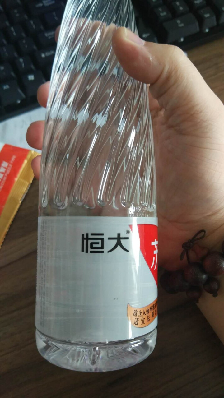 恒大 苏采天然矿泉水 饮用水 非纯净水 个性瓶身高颜值 500ml*1瓶（样品不售卖）怎么样，好用吗，口碑，心得，评价，试用报告,第3张