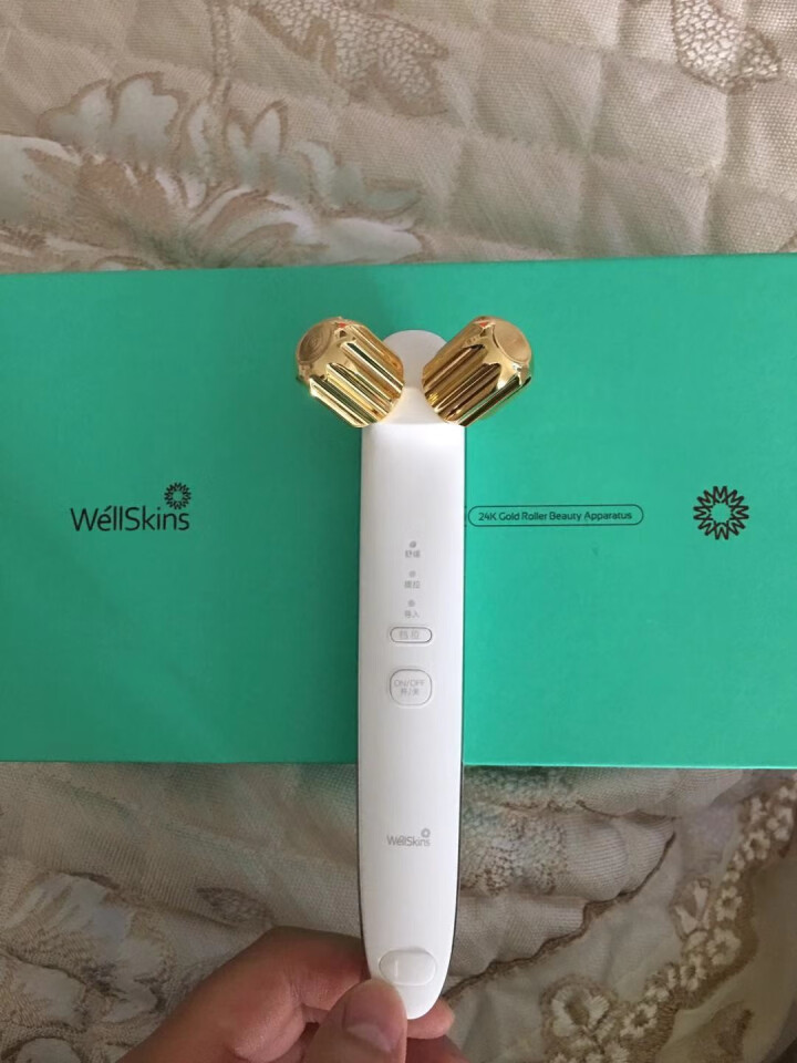 薇新wellskins 24K金微电流瘦脸滚轮脸部面部按摩仪按摩棒瘦脸仪V脸提拉紧致黄金棒美容仪神器导入仪WX,第4张