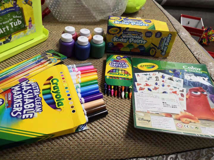 美国绘儿乐Crayola  儿童可水洗颜料套装含蜡笔水彩笔颜料画刷画册 画笔绘画工具套装6件套 JD,第5张