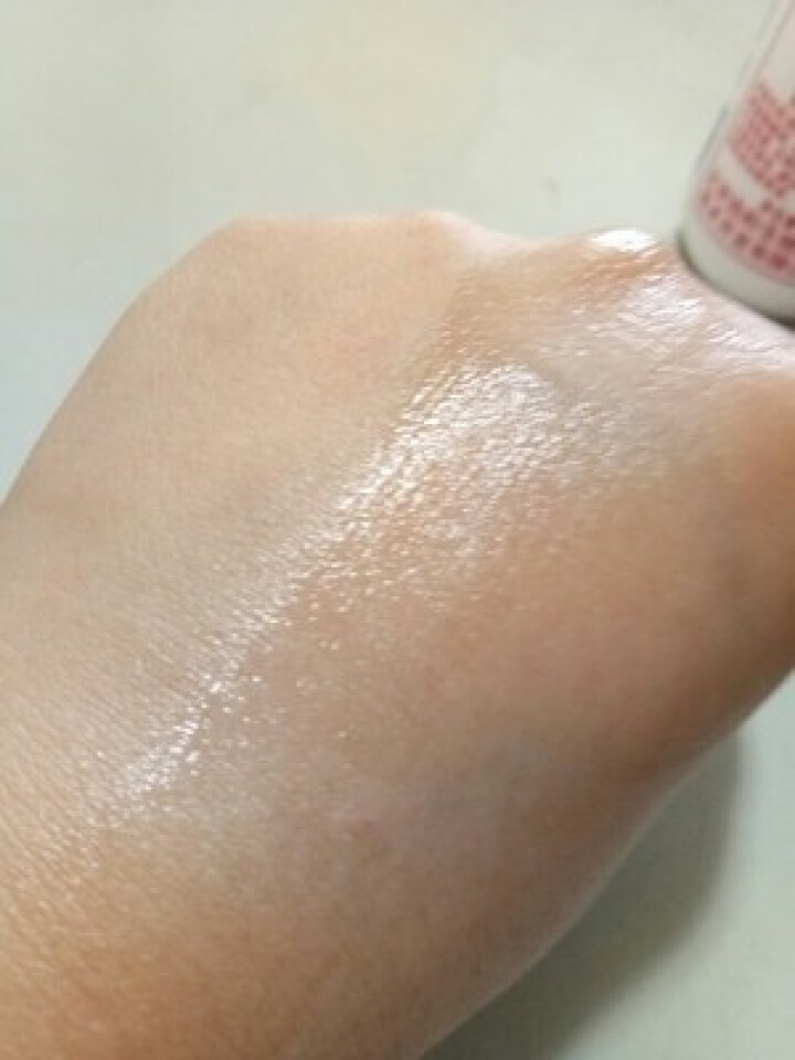 宜妃 维生素e乳液100ml/瓶（按压式）男女保湿滋润乳液 润肤乳 护手 全身可用 1瓶怎么样，好用吗，口碑，心得，评价，试用报告,第4张