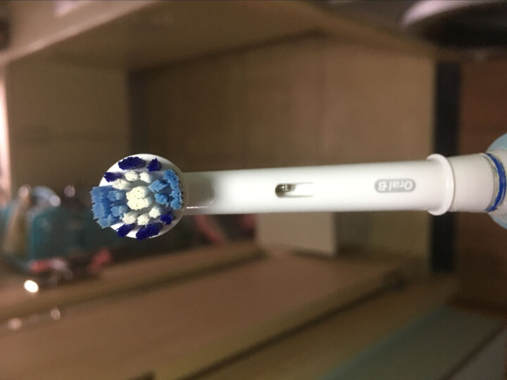 博朗 欧乐B（Oralb）电动牙刷头 4支装 精准清洁型 适配成人2D/3D全部型号 EB20,第4张