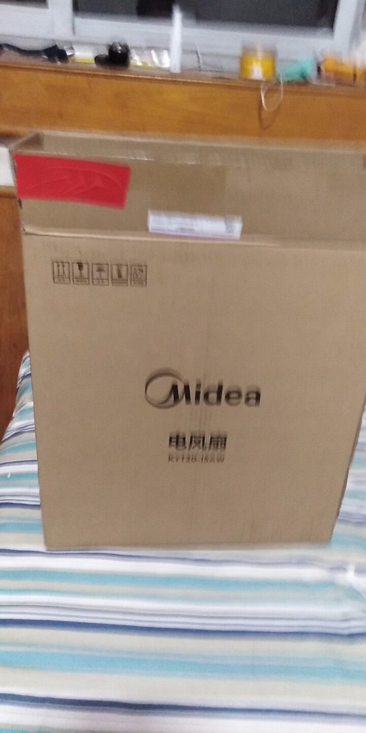 美的（Midea）电风扇家用风扇静音小风扇落地电扇台式转页扇 静音鸿运扇KYT30,第2张