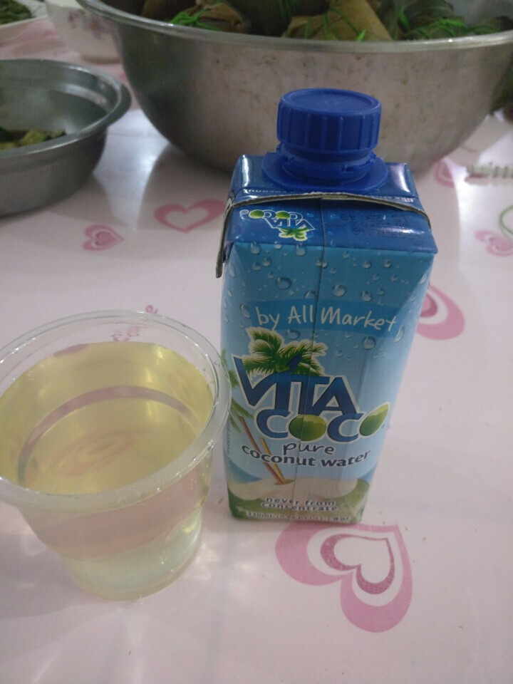 唯他可可（Vita Coco）天然椰子水进口NFC果汁饮料330ml*4瓶怎么样，好用吗，口碑，心得，评价，试用报告,第3张