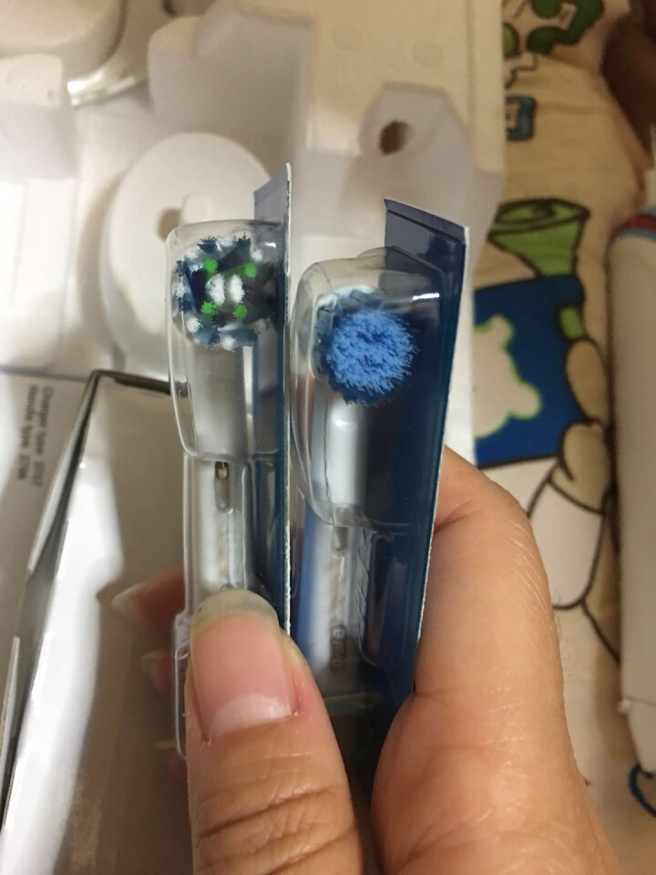 博朗 欧乐B（Oralb）P2000蓝 电动牙刷 3D声波震动成人充电式牙刷 清除牙渍 配EB17、EB50双刷头怎么样，好用吗，口碑，心得，评价，试用报告,第6张