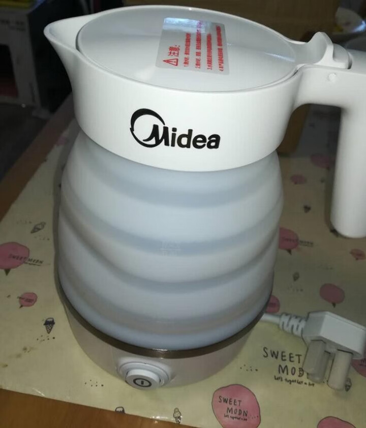 美的（Midea） 电热水壶 食品级硅胶 折叠双电压烧水壶 旅行便携电水壶 0.6L 06Simple101怎么样，好用吗，口碑，心得，评价，试用报告,第8张