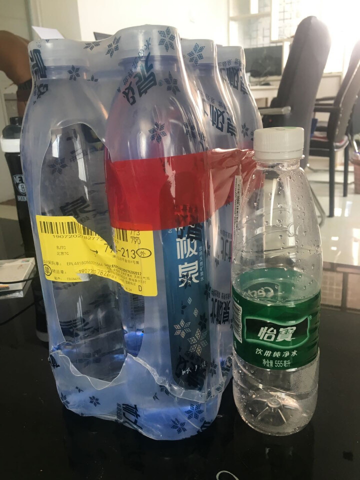 北极泉 天然矿泉水 天然无气高偏硅酸弱碱性瓶装水 非纯净水苏打水蒸馏水 1L*6瓶 塑膜包装怎么样，好用吗，口碑，心得，评价，试用报告,第2张