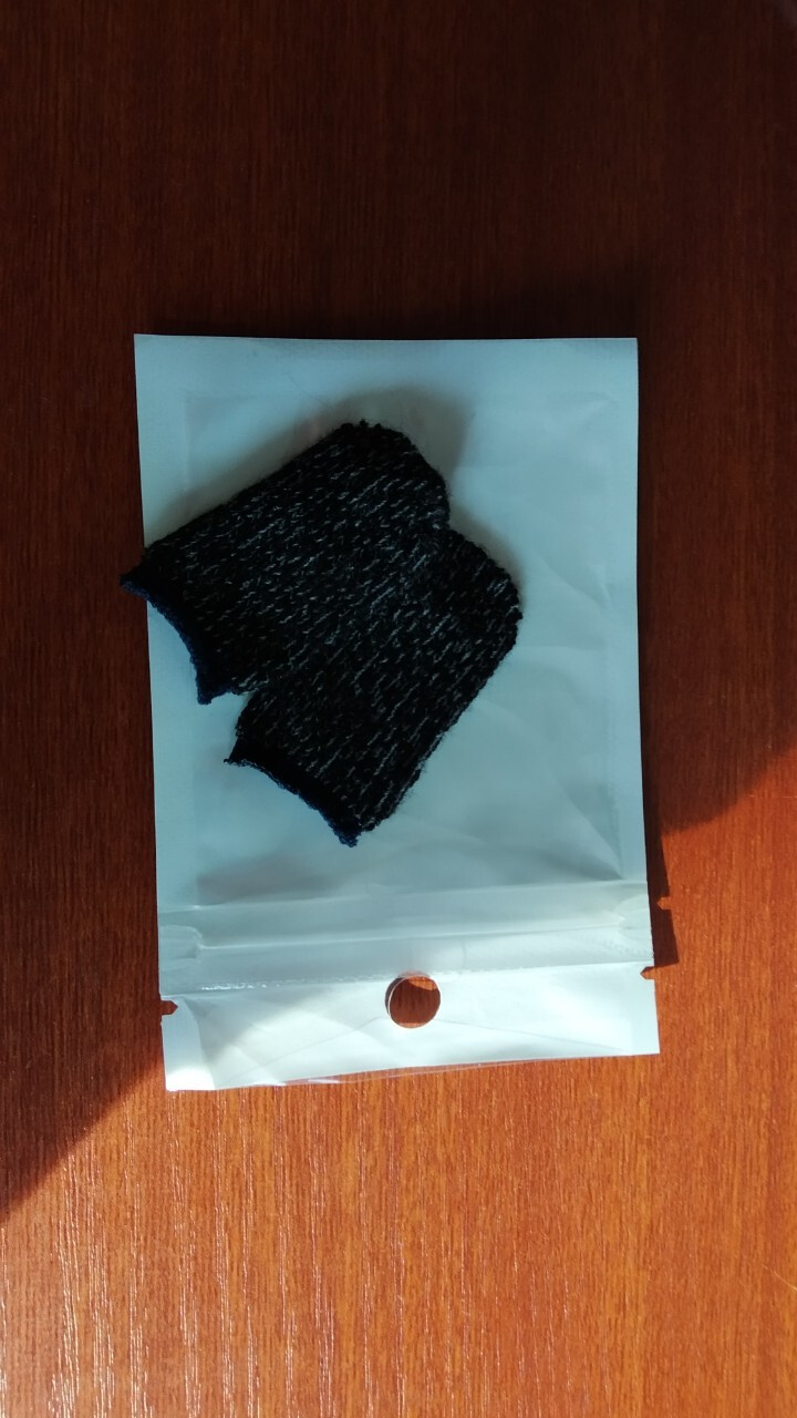 【买2送1】保护宝 游戏指套 吃鸡王者荣耀拇指防汗防滑透气手指套和平精英刺激战场手游触摸防手汗神器 吃鸡指套【一对装】怎么样，好用吗，口碑，心得，评价，试用报告,第4张