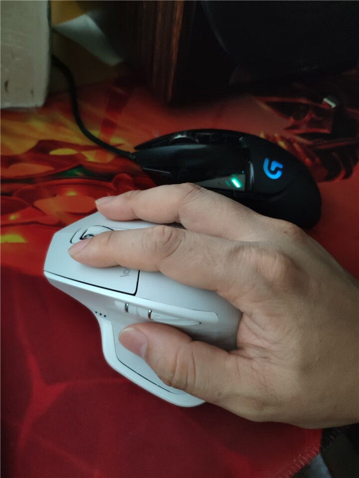 罗技（Logitech） MX Master 2S无线鼠标 无线蓝牙优联双模跨计算机控制 哑光白怎么样，好用吗，口碑，心得，评价，试用报告,第6张