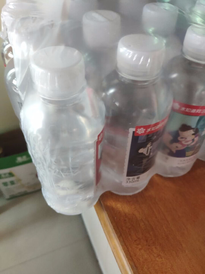 水知道阿尔山 天然矿泉水330ml*24瓶饮用水瓶装矿泉水非苏打水纯净水整箱包邮弱碱性水天然水 1箱怎么样，好用吗，口碑，心得，评价，试用报告,第4张