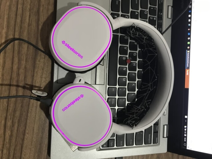 赛睿（SteelSeries）Arctis 寒冰 5 RGB灯光 绝地求生吃鸡利器 专业级麦克风 游戏耳机耳麦 白色怎么样，好用吗，口碑，心得，评价，试用报告,第4张